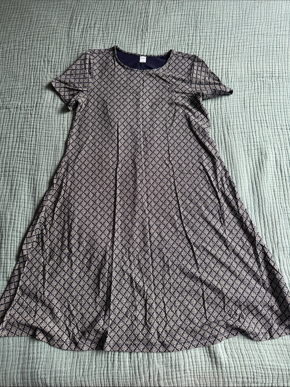 Old Navy Navy & Cream Geometric Short Sleeve Midi Dress